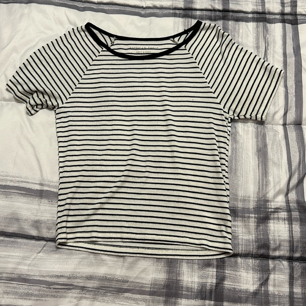Girls American Eagle shirt